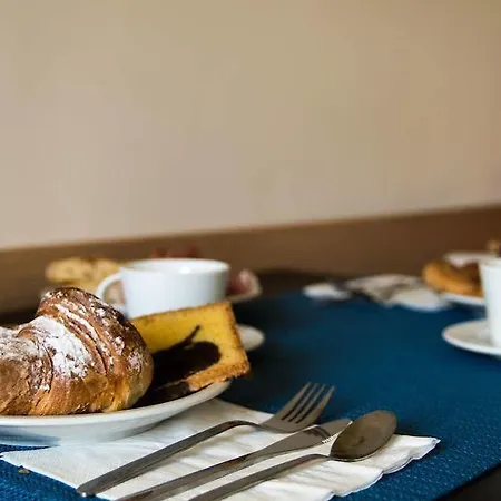 Sotto Il Sole Di 2* Rome