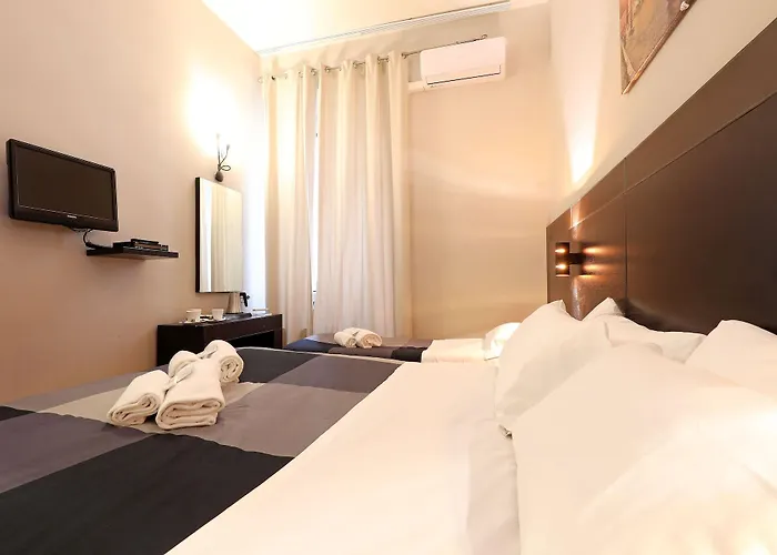 Sotto Il Sole Di Frühstückspension